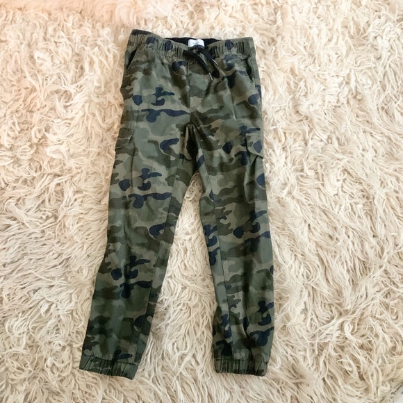 LOld Navy | Boys Camouflage Cargo Pants Elastic Waist Size 8 Military Print - Picture 2 of 9